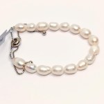 Silver bracelet with cultured freshwater pearls Kaori