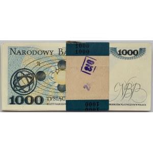 People's Republic of Poland, 1,000 zlotys, June 1, 1982, HG series, bank bundle