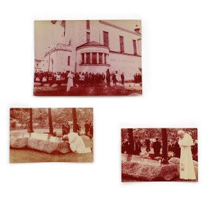 Photograph: John Paul II visits the grave of Blessed Father Jerzy Popiełuszko, 1987