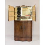 Cocktail cabinet