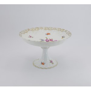 NYMPHENBURG - Royal Porcelain Manufactory, Platter with floral decoration
