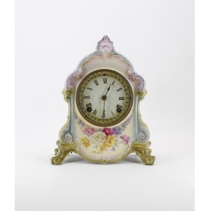 ANSONIA CLOCK COMPANY, Hodiny s keramickým rámem a květinovým dekorem