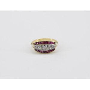 Ring with rubies