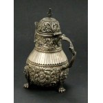 Jug with mascarons, silver Netherlands, Friesland, 19th century (129)