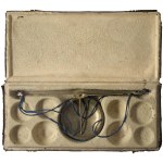 Collectibles - Vintage scales of Italian area with No. 18 coin weights...