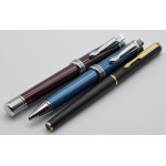 Pens - Lot of 3 fountain pens. Of note is a Parker with body ...