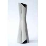Porcelain vase ,,Flora