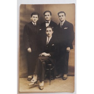 Końskie: Four Gentlemen. Photo:
