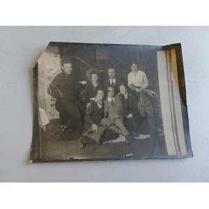 FOTO PIOTRKÓW 1933, SKUPINA LIDÍ