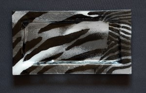 Marta Wojciechowska, Patera prostokąt, Kolekcja „Zebra”