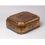 A rare octagonal Canton game box in lacquered and gilded wood. China, Qing Dynasty (1644-1912), circa 1860.