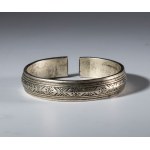 Ornamental silver bracelet. Tibet, 19th century.