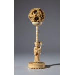 Small sculpture with a turned base and a spirit sphere (鬼功球 “guĭ gōng qiú”) in elephant ivory. China, 19th century