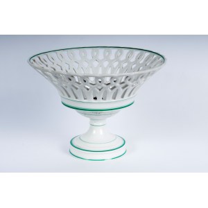 White ceramic cake stand, White ceramic cake stand