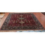 Lot of six carpets:, Lot of six carpets: