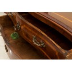 Paire de commodes en noyer, Paire de commodes en noyer