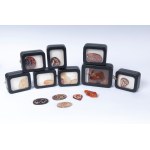 Lot of 14 engraved carnelians and 5 ambers, Lot of 14 engraved carnelians and 5 ambers