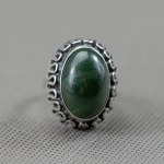 Rytoart. Large ring with jade.