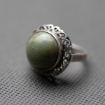Warmet. Large ring with jade.