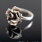 Rose ring.