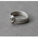 Rytoart. Modernist ring with zirconia.