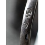 Grande bague d'auteur avec ambre.