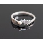 Warmet. Filigree "Oak Leaves" ring.