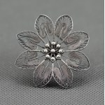 Imago Artis. Beautiful large filigree brooch.