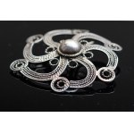 Imago Artis. Beautiful large filigree brooch with box.