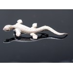 Brooch in the shape of a lizard.