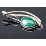 Large brooch with malachite.