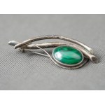 Large brooch with malachite.