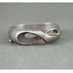 Large avant-garde bracelet.