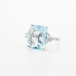 Jewelry set with aquamarines