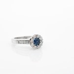 Sapphire diamond ring