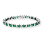 Brilliant emerald bracelet