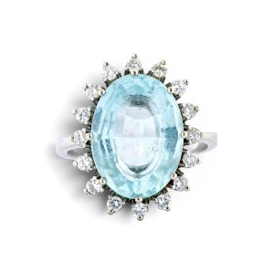 Aquamarine diamond ring