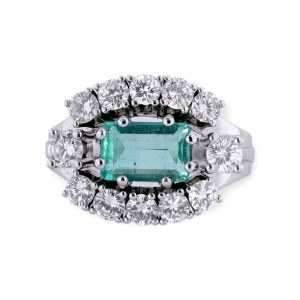 Bague émeraude sertie de brillants