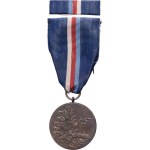 Československo, Medaile Za statečnost ČSR - číslovaná (214), Punc.