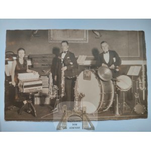 Danzig, Danzig, Paul Lerobenfelz music band, Holzgasse 6, circa 1930.