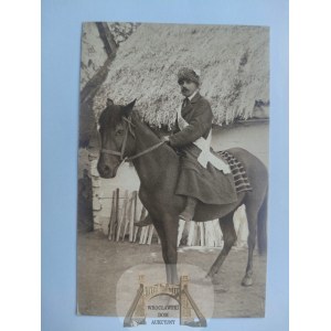 Wieluń, types from the area, landowner's flag ca. 1925