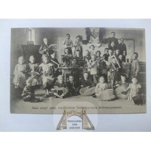 Sieradz, Benevolent Society, classroom ca. 1910