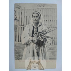 Sieradz, folk types, ethnography, woman on the Feast of Our Lady of Herbs ca. 1900.