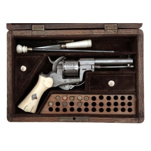 Revolver for pin cartridges, Adrien Pliers
