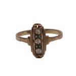 Ring with diamonds and emeralds, art deco
