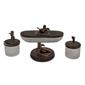 Toilet set with bronze sculptures, Franz Bergmann (attributed)