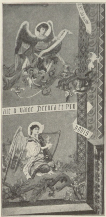 Aniołowie na ścianie prezbiteryum kościoła Panny Maryi.