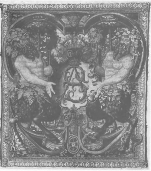 BRUXELLES XVI S. CHATEAU ROYAL DE CRACOVIE (POLOGNE). Nr. 33. Jedna z pięciu identycznych portjer z wielkimi satyrami. — Une des 5 portières identiques aux chiffres du roi Sigismond Auguste soutenus par de grands satyres.