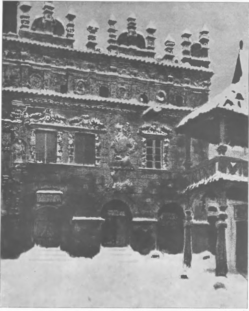 LEON WYCZÓŁKOWSKI, KAMIENICA W KAZIMIERZU NAD WISŁĄ (litogr. 1921).