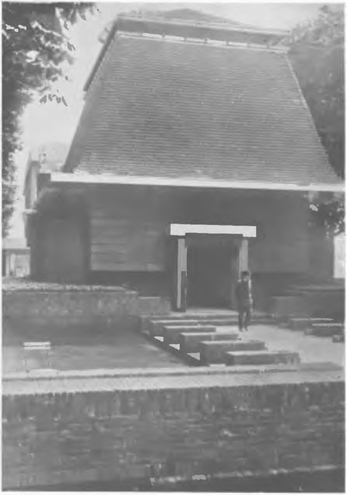 PAWILON HOLANDJl. (Fot. H. Manuel).